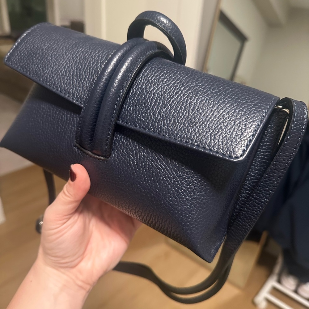 M. Gemi Francesca Convertible Crossbody Bag (Navy)-genuine Italian Leather